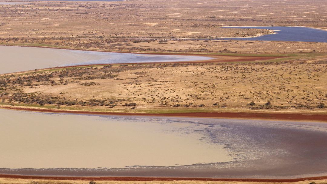 Lake Eyre (bays)